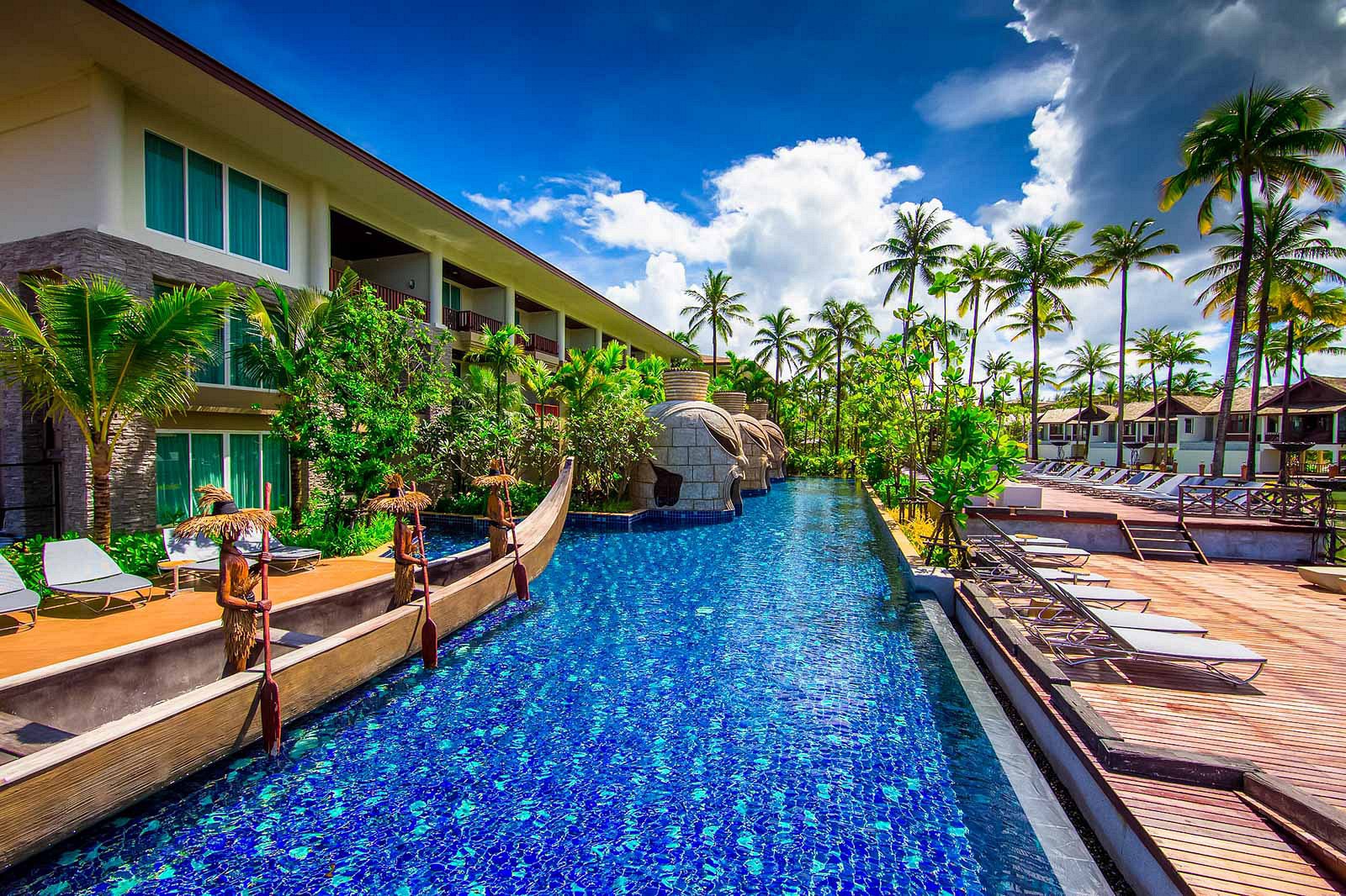 Graceland Khaolak Beach Resort